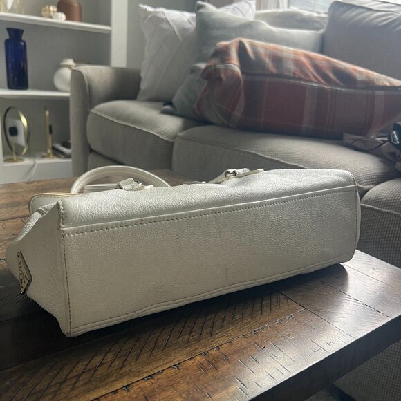 Authentic White Prada Vitello Daino Bianco Leather Bag BR2375 - Picture 7 of 9